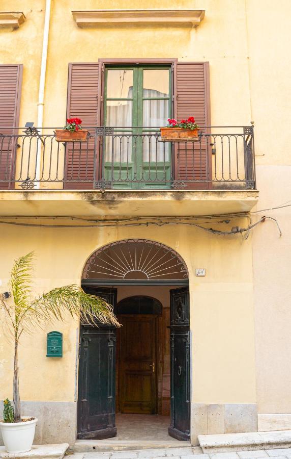 Civico64 Apartments Castellammare del Golfo Kültér fotó